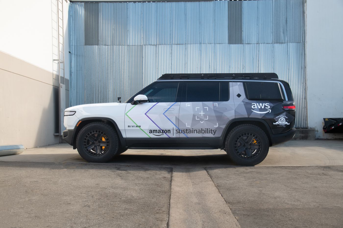 Amazon MGM Studios Rivian R1S and TAP build by DCE, photo 5