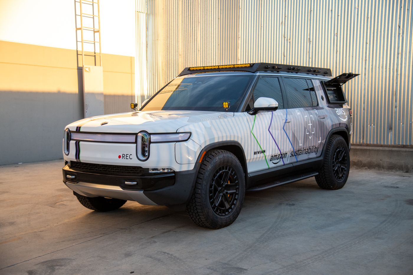 Amazon MGM Studios Rivian R1S and TAP build by DCE, photo 8