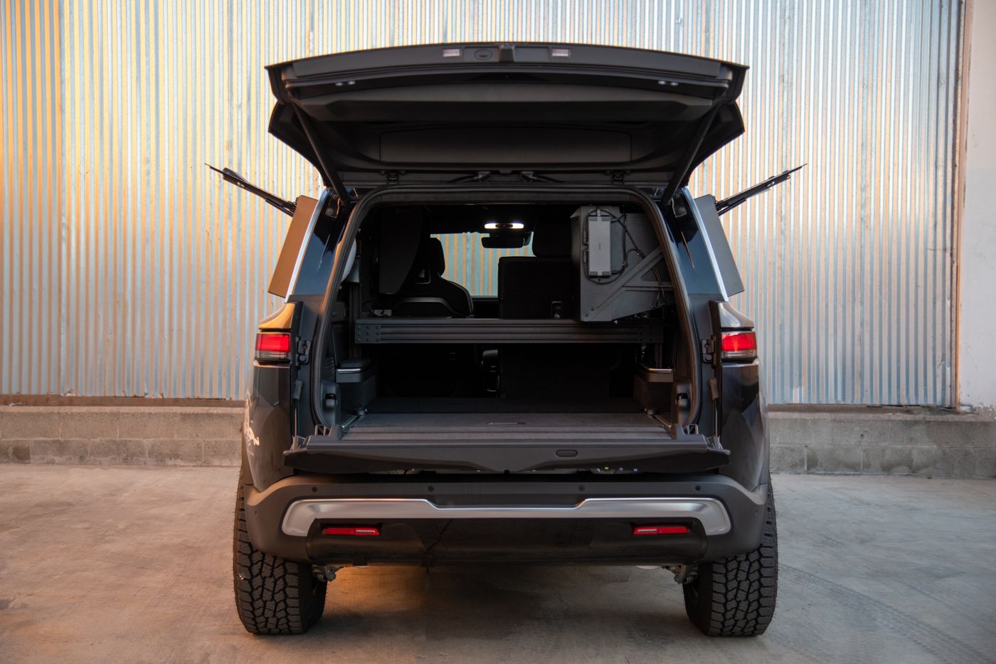 Amazon MGM Studios Rivian R1S and TAP build by DCE, photo 9