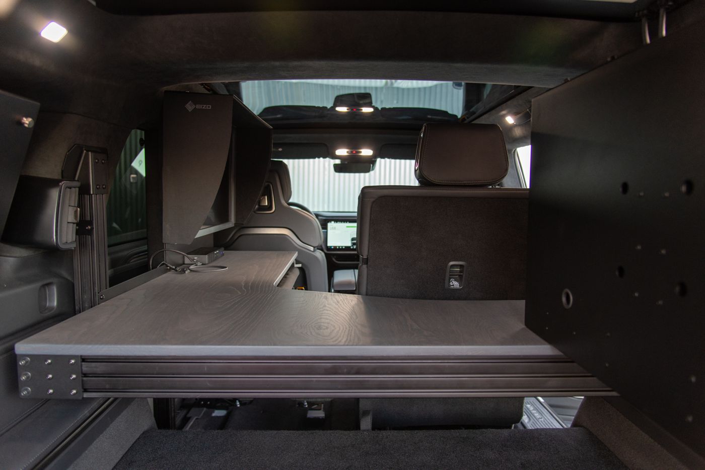 Amazon MGM Studios Rivian R1S and TAP build by DCE, photo 11