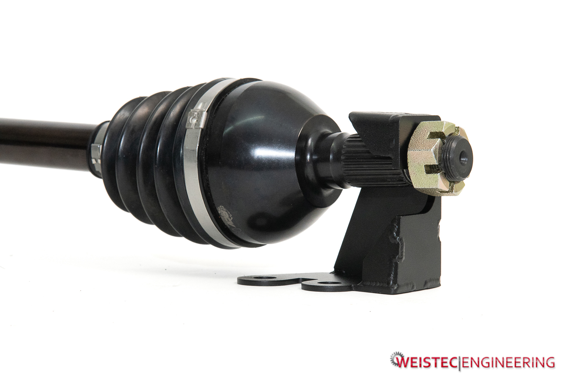 Spare Axle mounted onto a Weistec Can-Am Maverick X3 Spare Axle Mount